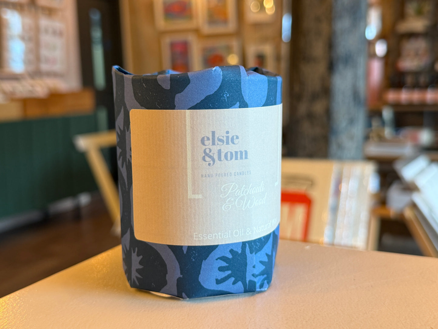 Patchouli &Wood luxury scented travel candle 140g