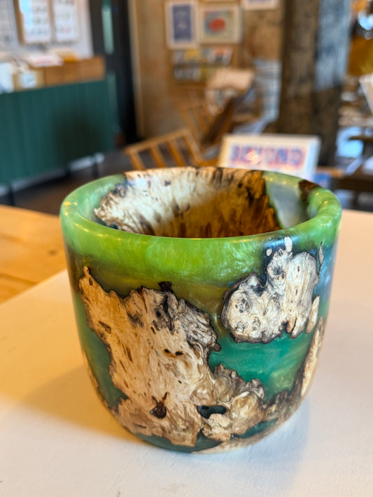 Horse Chestnut Wood & Resin Pot