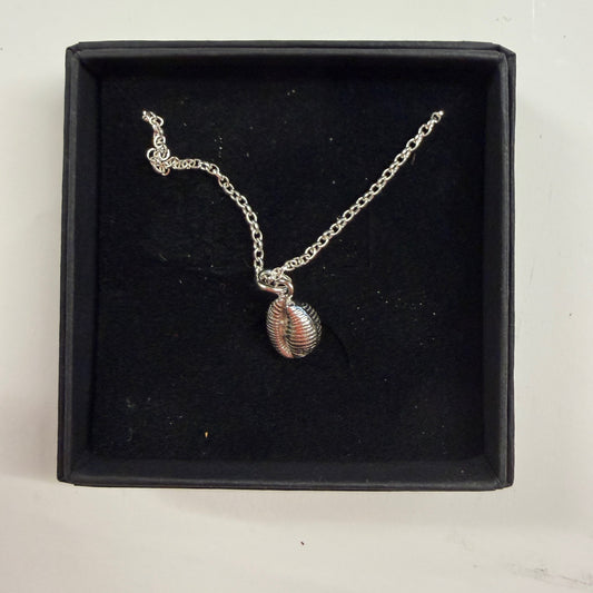 Sterling Silver Cast Small ridged Cowrie Shell Pendant (10mm) - MB1168