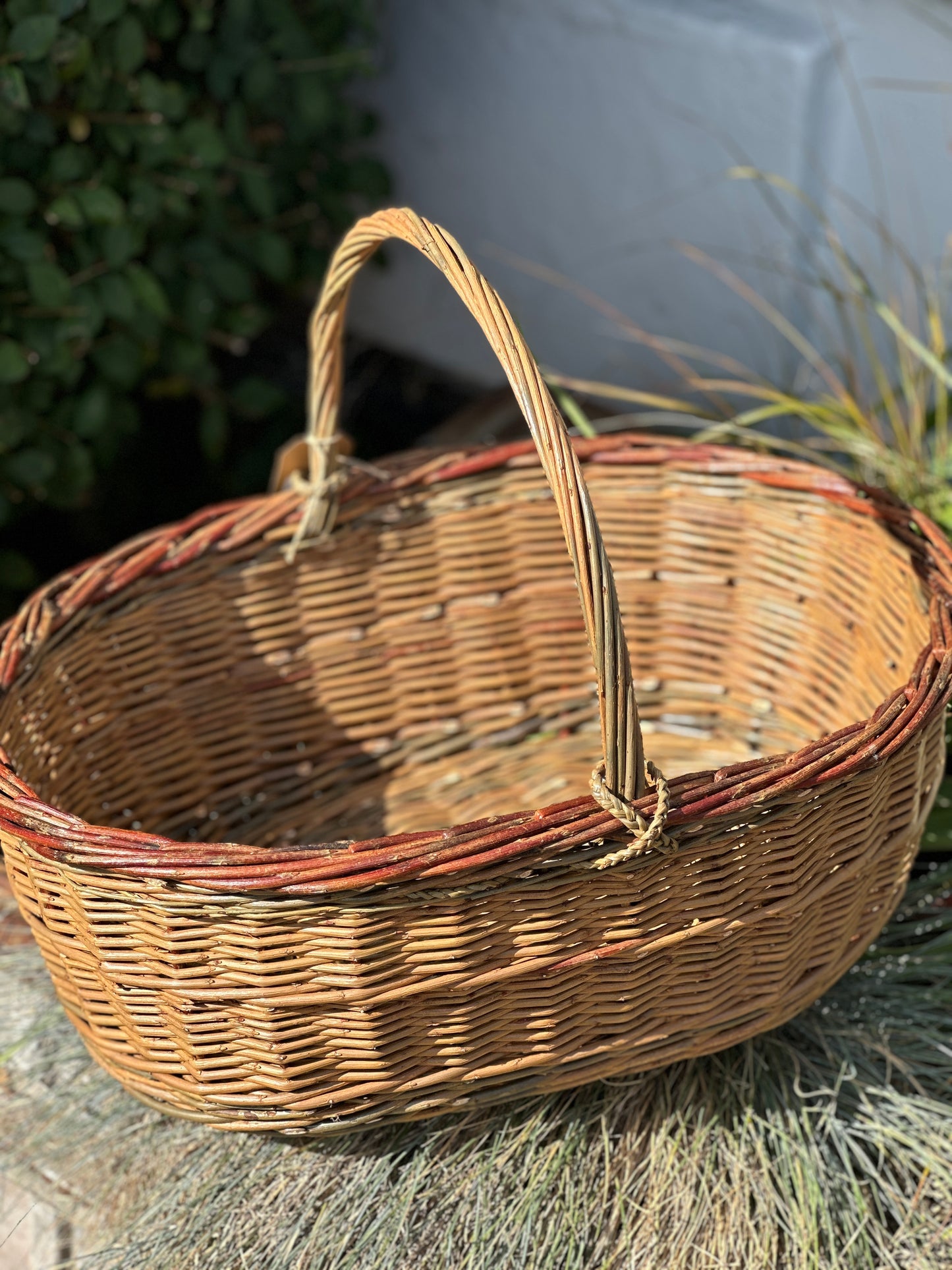 Large Oval Shopping Basket