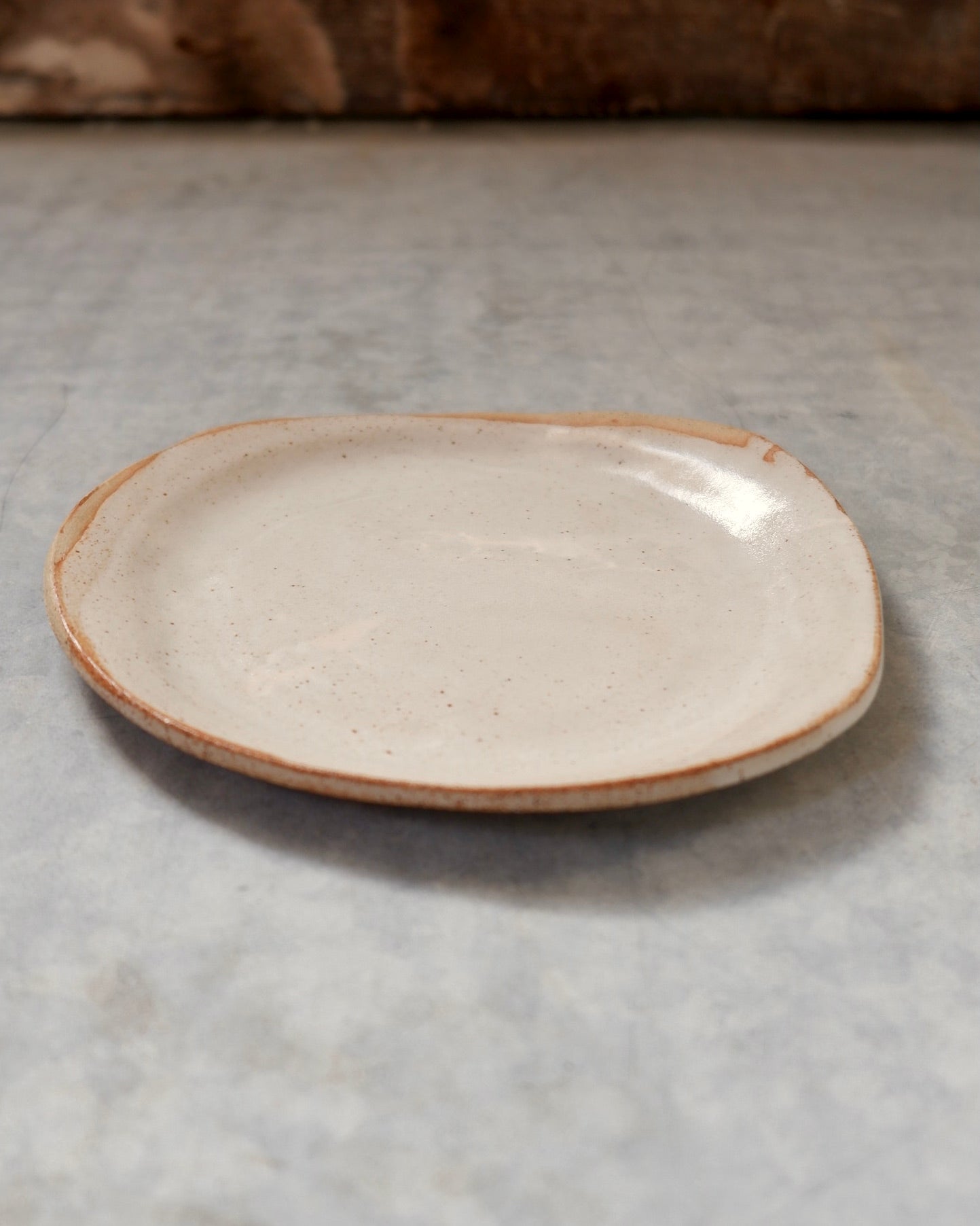 humbleyard ceramics hand thrown rustic homeware kitchenware cake plate