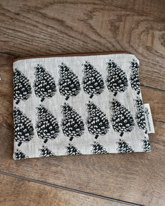 Linen zip bag