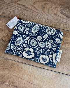 Linen zip bag