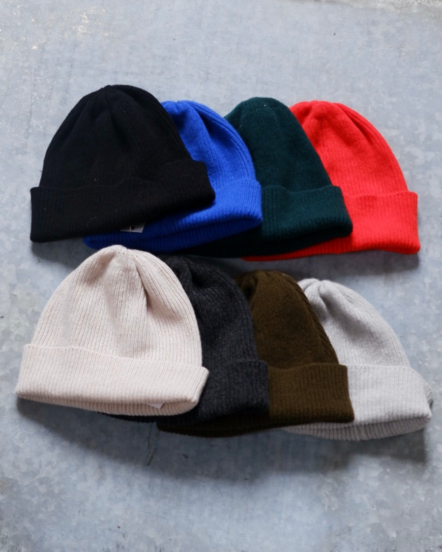 sally nencini textiles knit lambswool rib beanie hat homeware clothing