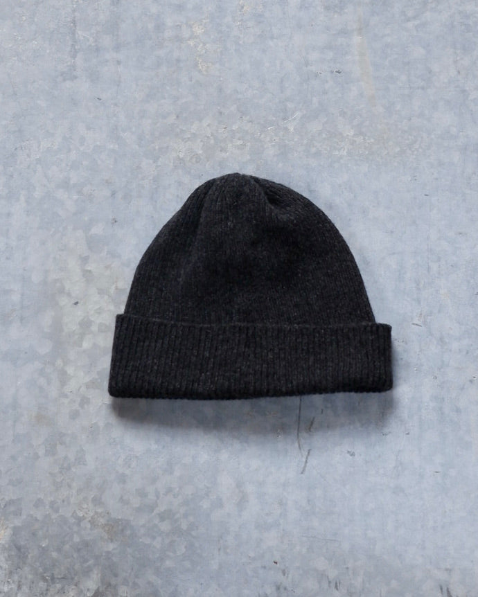 sally nencini textiles knit lambswool rib beanie hat homeware clothing