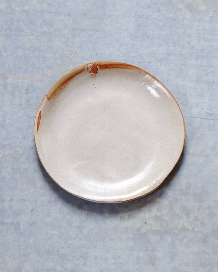 humbleyard pottery ceramics homeware dinnerware kitchenware large plate white bllue sladmade handmade